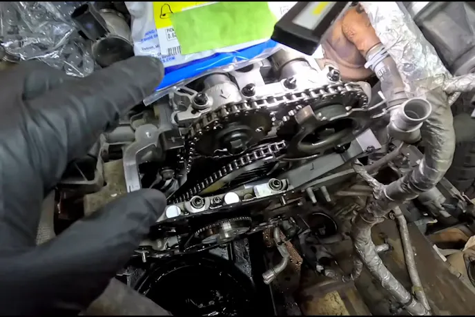 Timing chain of an LZ0 engine