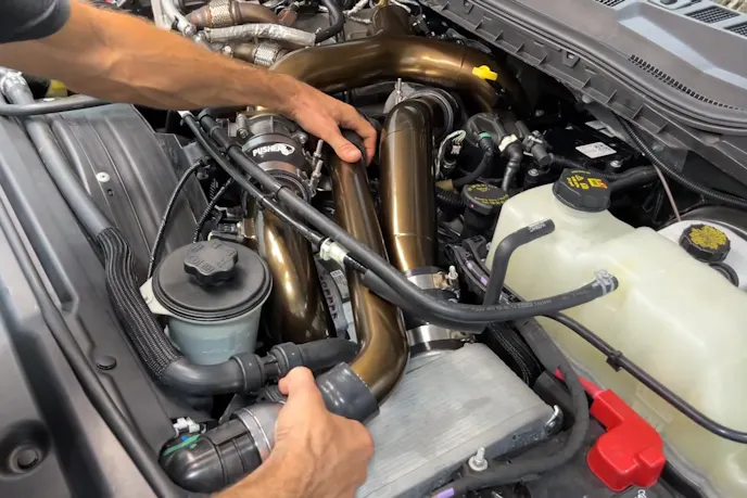 Master a Pusher HD Upper Coolant Tube Installation (4)
