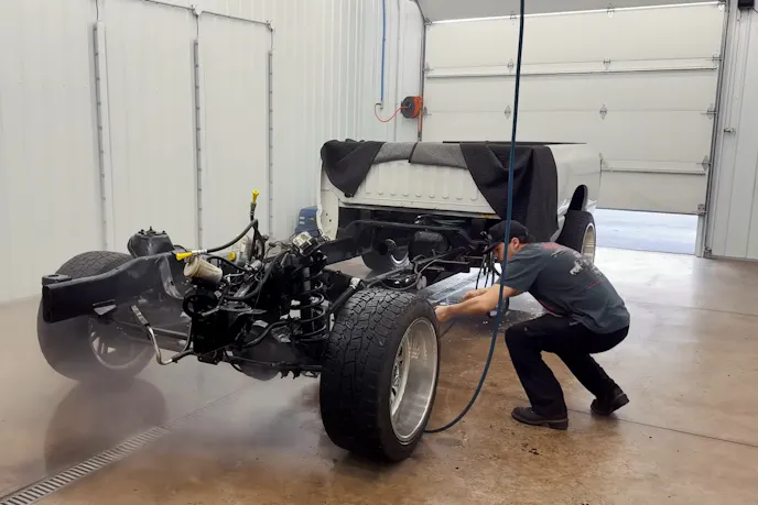 Cleaning a 1,200 HP+ Truck Engine (2)