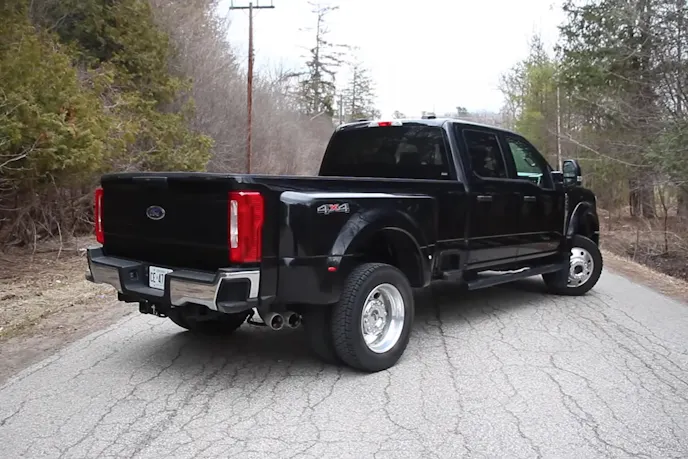 2026 Ford F-450 Side view