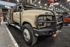 chevrolet-6500-flatbed-truck-3-www.dieselarmy.com